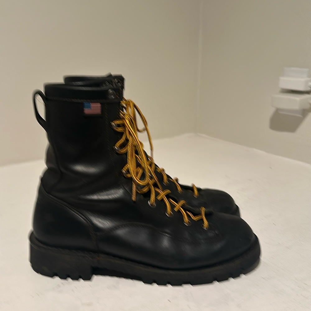 Danner black leather Bull Run Moc Toe 8 “Men's Size 10